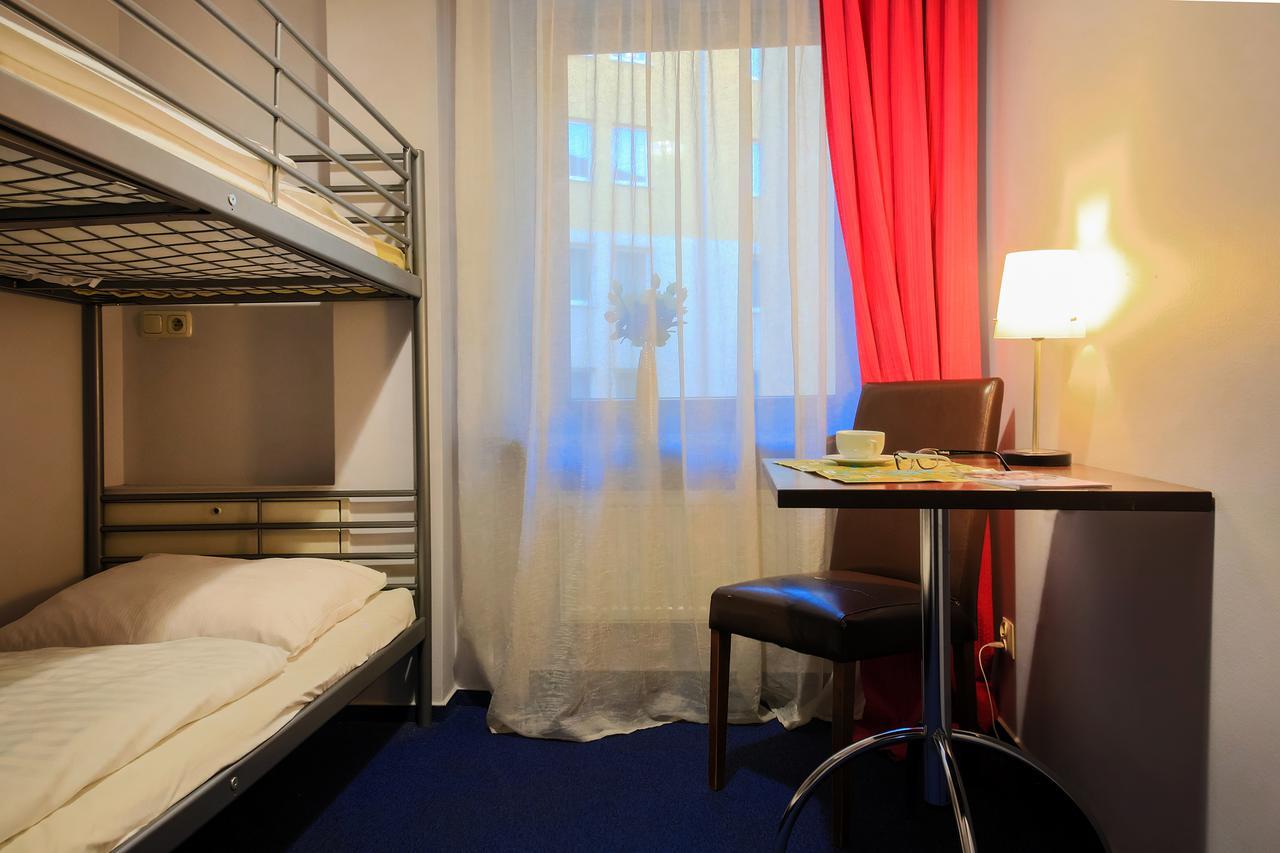 Glow Hostel Βρότσλαβ Εξωτερικό φωτογραφία