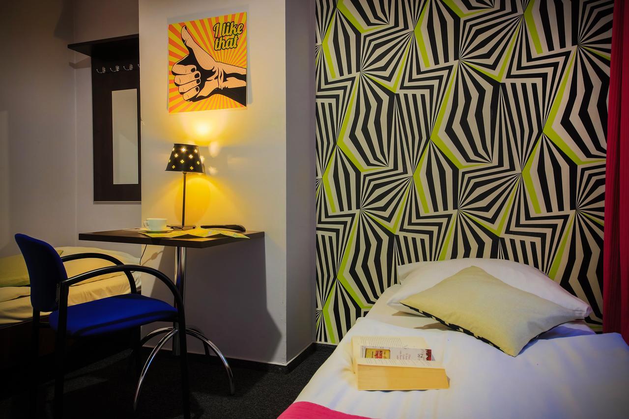Glow Hostel Βρότσλαβ Εξωτερικό φωτογραφία