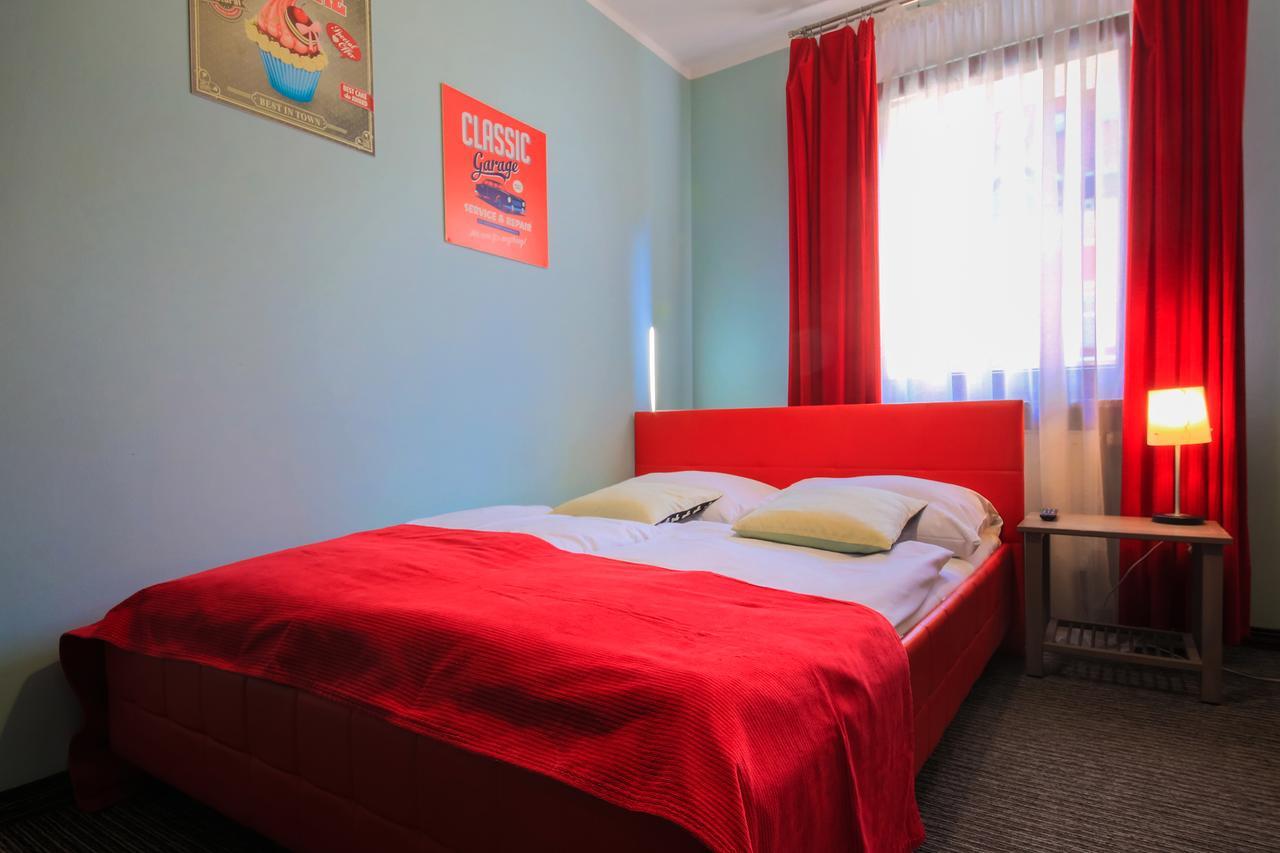 Glow Hostel Βρότσλαβ Εξωτερικό φωτογραφία