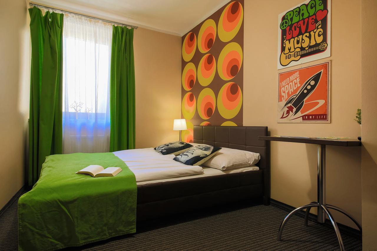 Glow Hostel Βρότσλαβ Εξωτερικό φωτογραφία