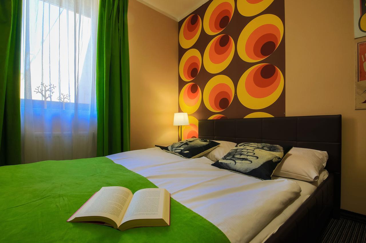 Glow Hostel Βρότσλαβ Εξωτερικό φωτογραφία