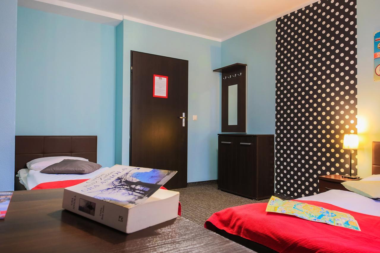 Glow Hostel Βρότσλαβ Εξωτερικό φωτογραφία