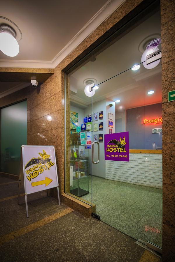 Glow Hostel Βρότσλαβ Εξωτερικό φωτογραφία